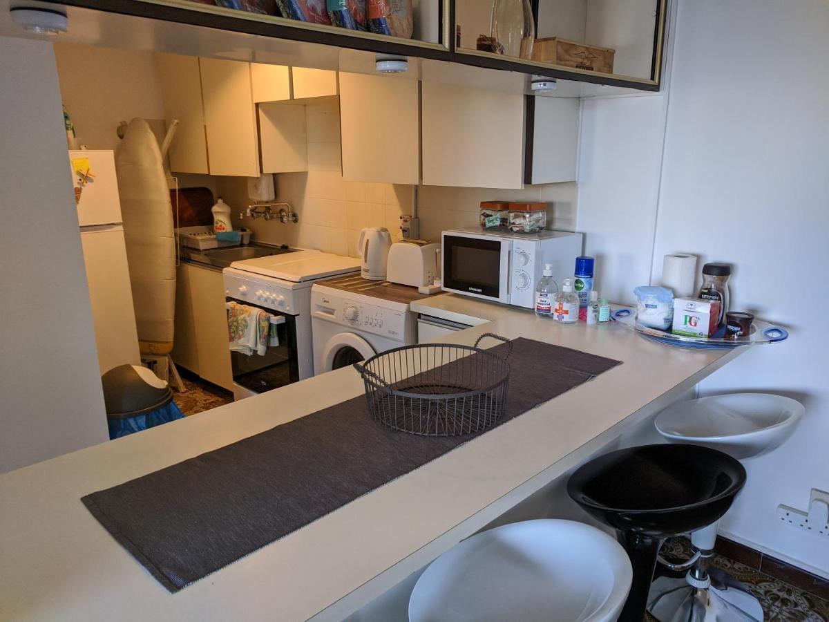 Fantastic 1 Bed Apartment By The Sea Opposite 4 Seasons Limassol Luaran gambar