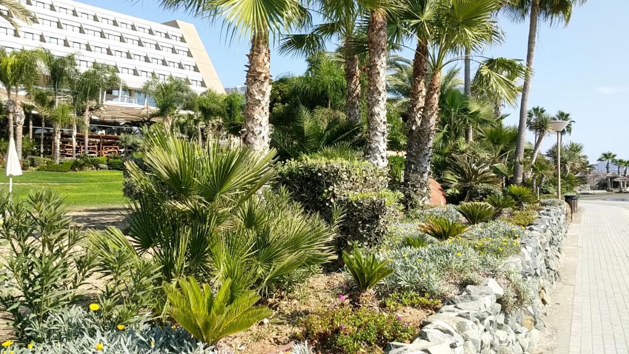 Fantastic 1 Bed Apartment By The Sea Opposite 4 Seasons Limassol Luaran gambar