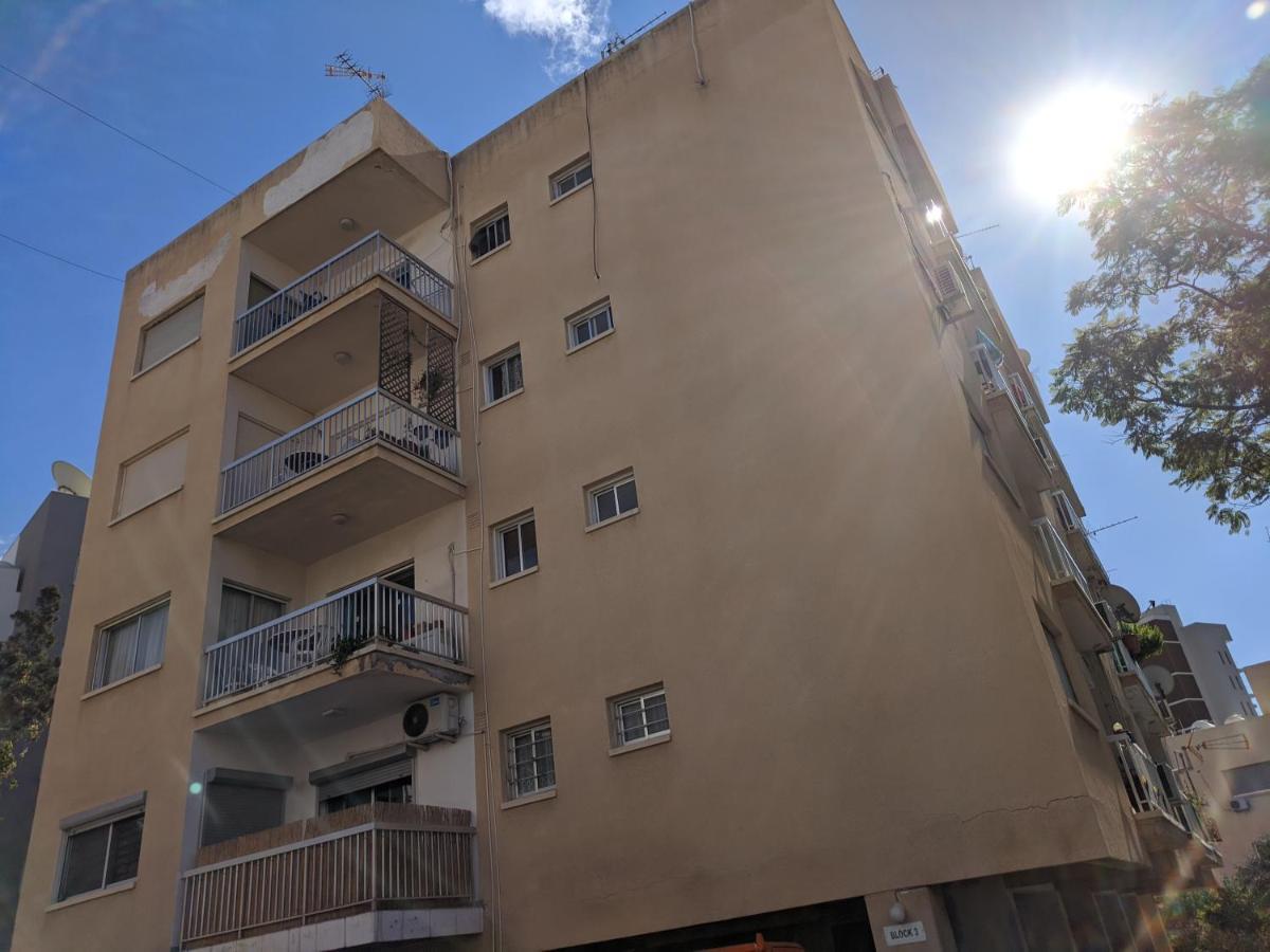 Fantastic 1 Bed Apartment By The Sea Opposite 4 Seasons Limassol Luaran gambar